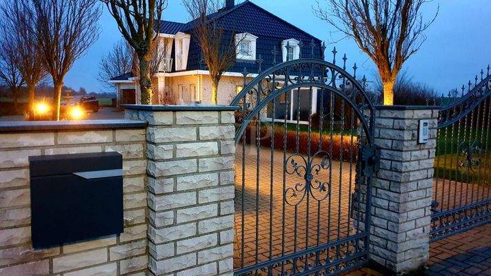 Grundstückseinfahrt