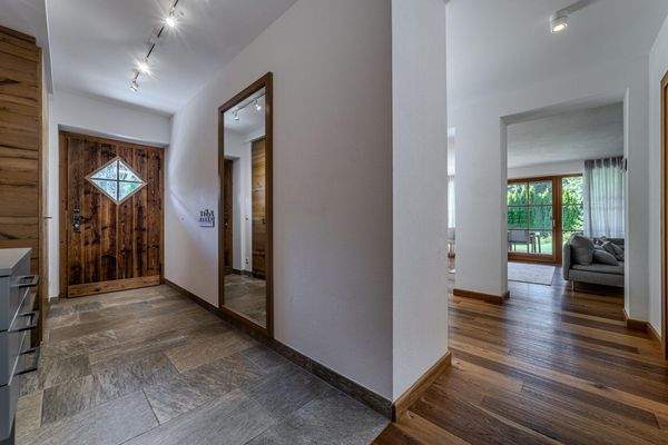 Diele/Garderobe im EG