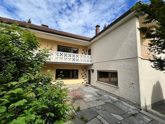 mit Terrasse und Loggia