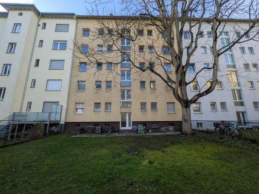 Rückansicht und Garten