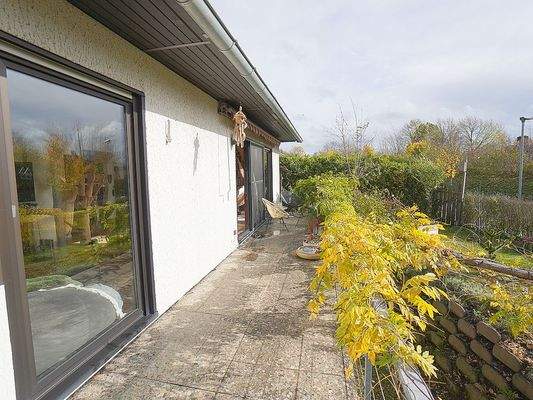 Balkon mit Zugang zum Garten