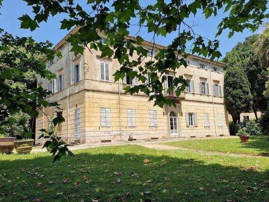 50_Herrschaftliche VillaToskana.jpg