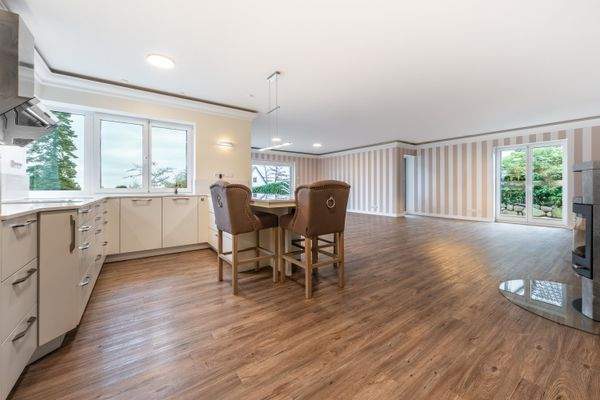 DI - Forbes Global Properties