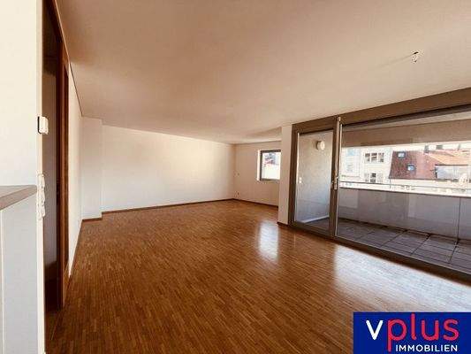 20230316_101557096_i