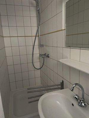 Tageslichtbad mit Dusche