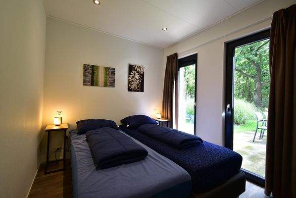 hauptschlafzimmer-kaufen-dunkle-schranke-moderne-v