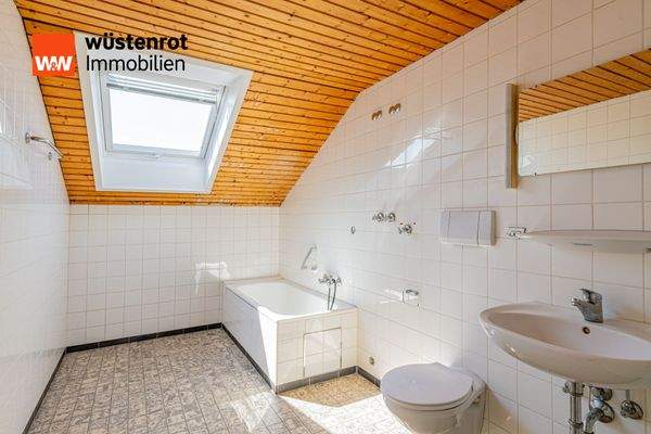 Badezimmer im Dach Haupthaus