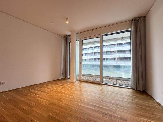 20251120_120758566_iOS