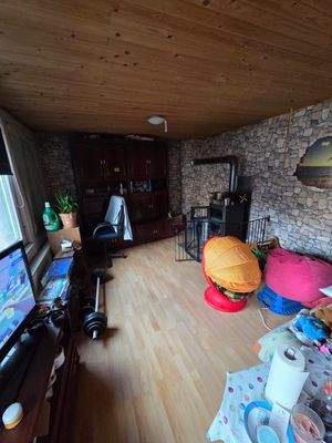 Wohnzimmer mit Ofen.jpg