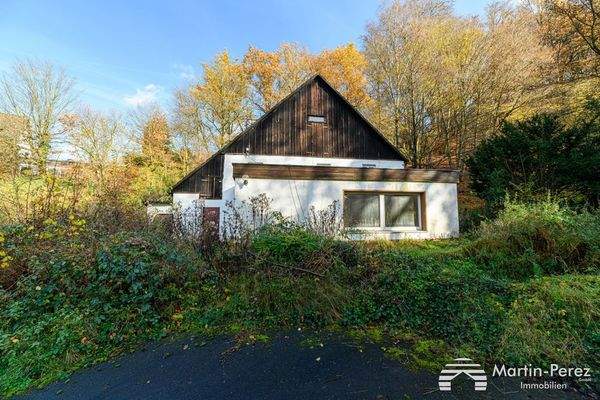 Blick aufs Bestandsgebäude