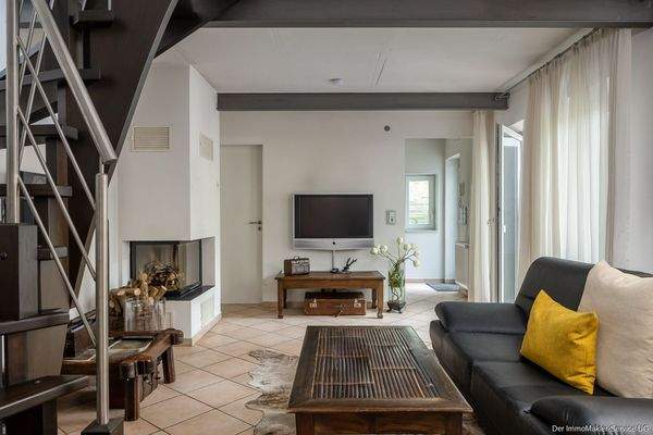 Wohnhaus Wohnbereich mit Kamin