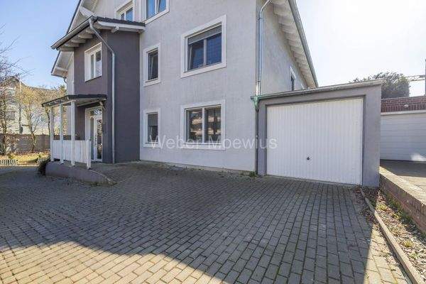 3485 Garage + Stellplatz