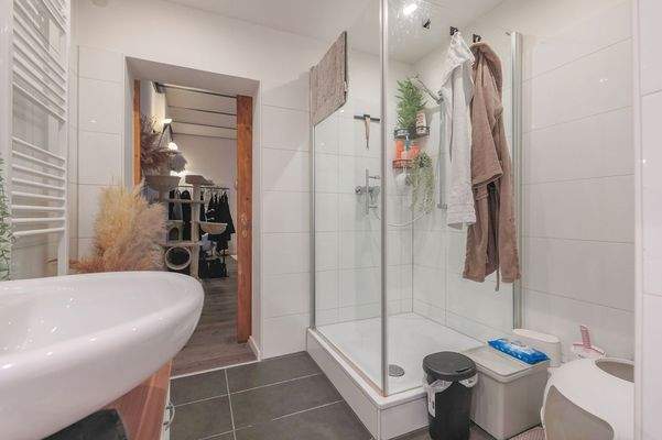 Apartment EG Badezimmer