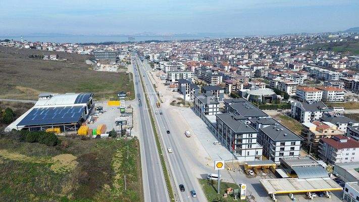 Offices and Shops in an Advantageous Location in Yalova