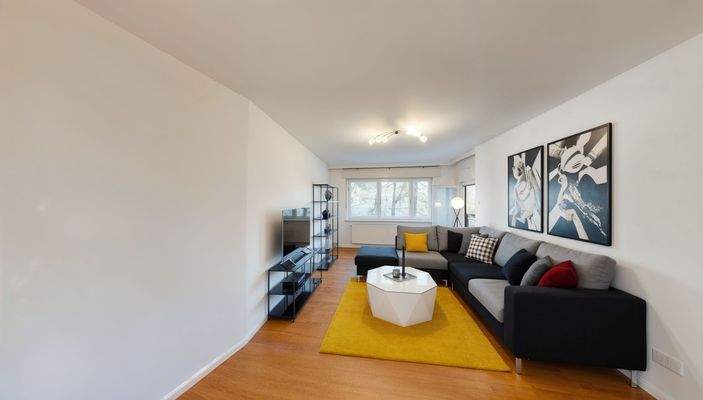 Wohnzimmer - Ansicht 1  (möbliert)