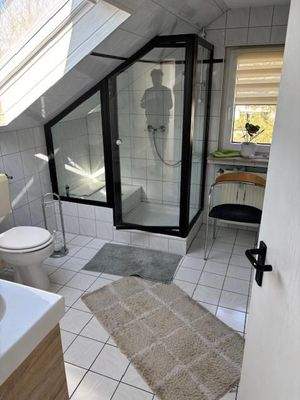 Gebäudeteil3-Bad-DG