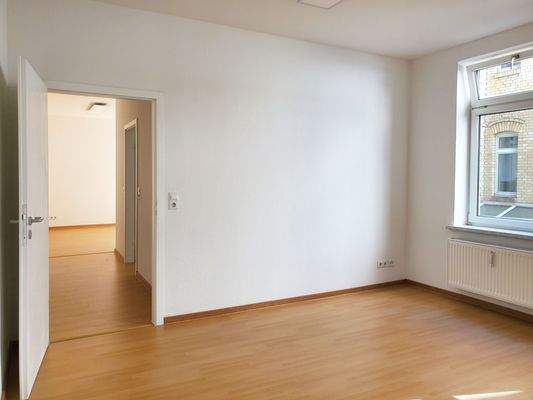 größeres Zimmer.jpg