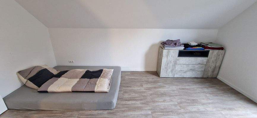 Schlafzimmer 1 im OG