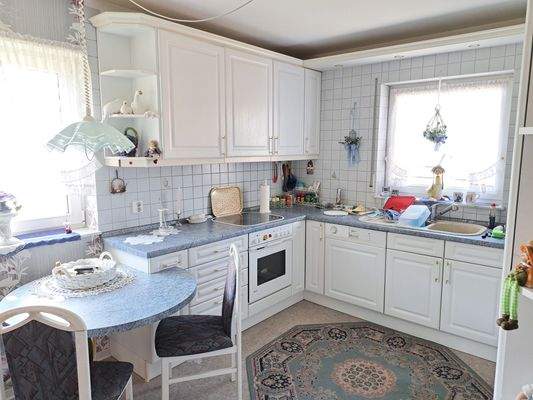 MG Küche Bild 2.jpg