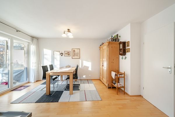 Viel Licht dank dem Zugang zur Terrasse