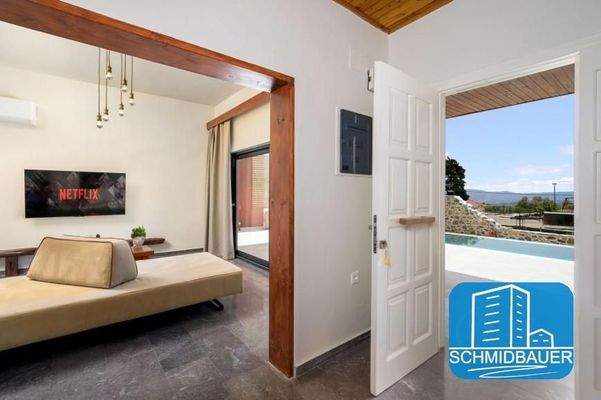 Kreta - Wunderschön präsentiertes Haus im idyllischen Dorf Kalohorafitis zu verkaufen