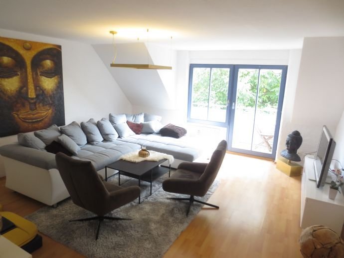 Schicke 3-Zimmerwohnung mit Balkon, Stellplatz und Ausbaumöglichkeit in ruhiger Lage von Satteldorf-TO