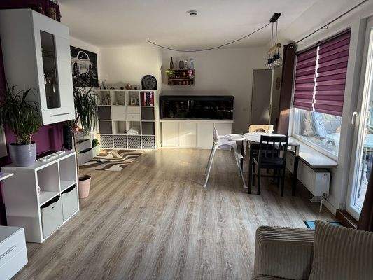 Wohn- und Esszimmer (3).JPG