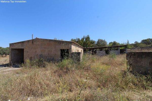 Großes Landanwesen mit vielseitigen Nutzungsmöglichkeiten