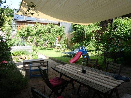Terrasse und Garten