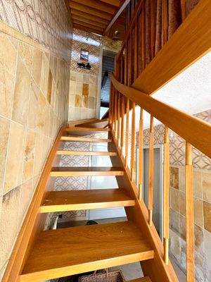 Treppenaufgang ins DG