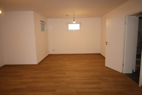 Hobbykeller oder Wohnraum