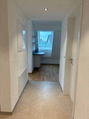 Flur mit Blick zum Speisezimmer