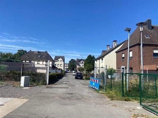 10 Ausfahrt zum Rotdornweg