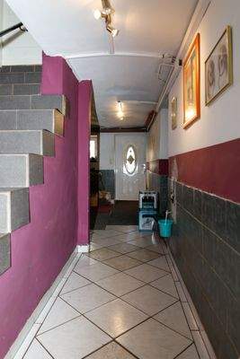 Keller / Tür zum Hof