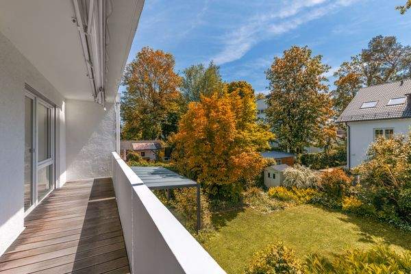 Balkon mit Blick ins Grüne
