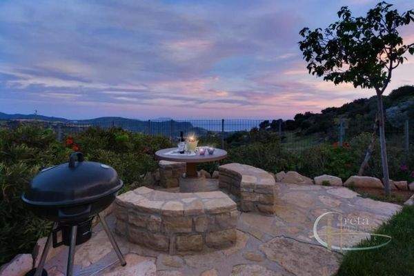 Kreta, Triopetra: Komplex aus zwei Villen in wunderbarer Lage zu verkaufen