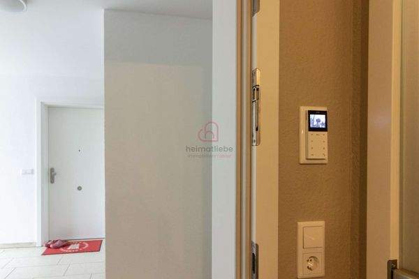 Wohnungseingang mit Video