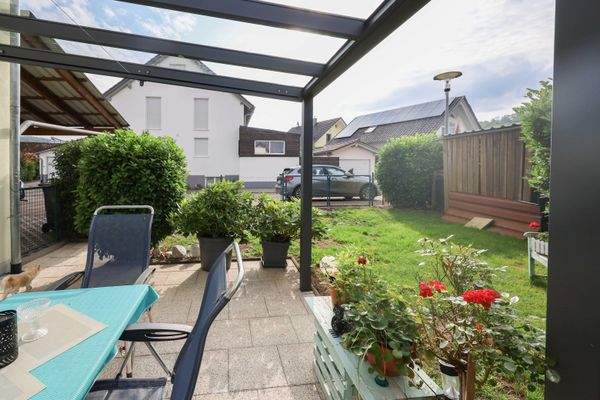 Terrasse Südseite/ Garten