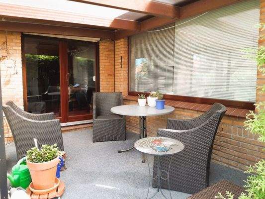 überdachte Terrasse