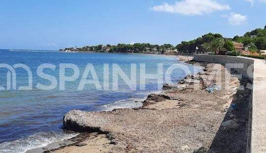 Luxe Houses with Private Pool and Garden in Denia Alicante