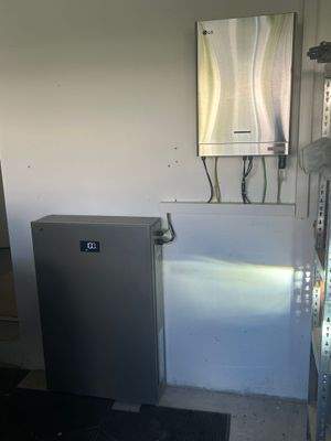 Wechselrichter/Batteriespeicher