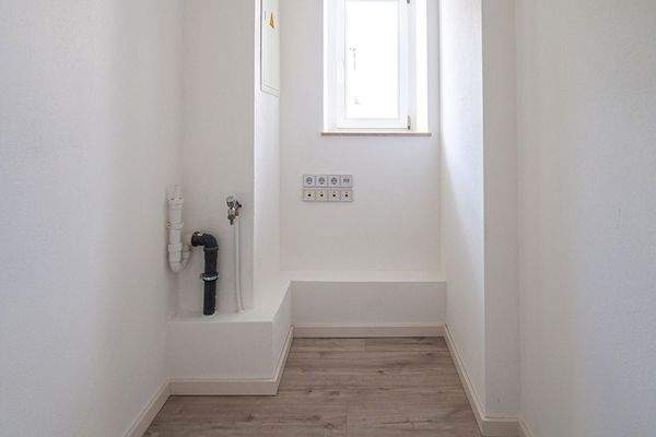 1. OG - HWR - Hauswirtschaftsraum mit Fenster