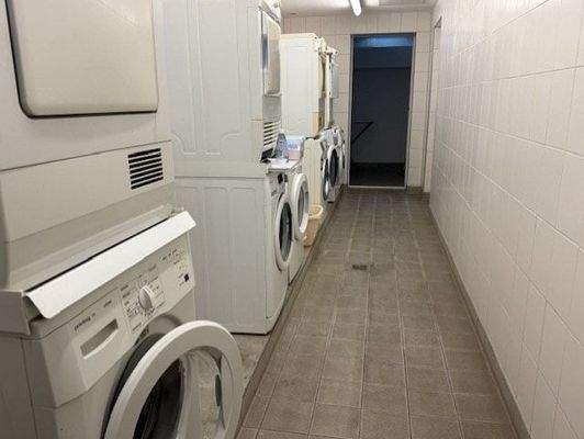 weiterer Waschmaschinenplatz im Keller