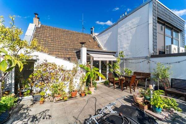 großzügige Dachterrasse