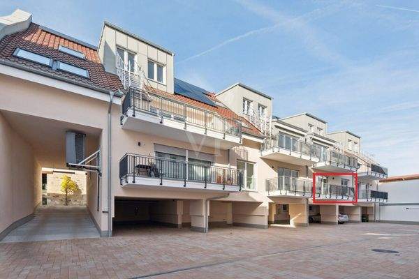 Hinteransicht mit Lage der Wohnung