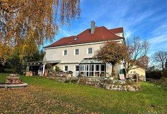 Hausansicht mit Garten Westseite 