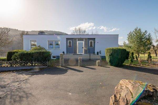 Bornweg 15/16 – 54668 Holsthum