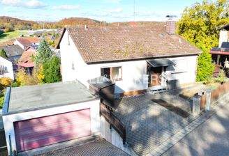 Drohnenaufnahme - Hausansicht