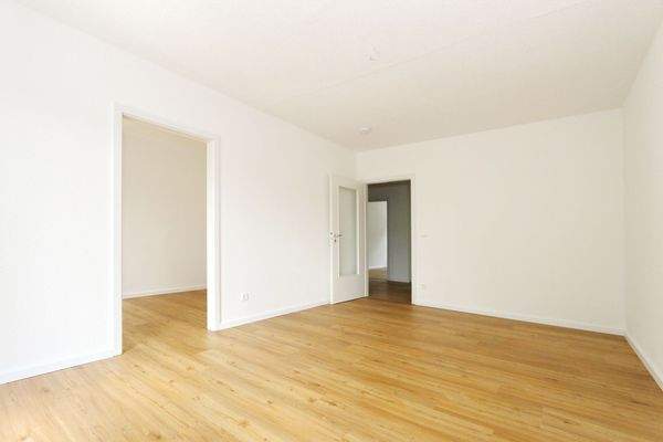 Wohnbereich mit Zugang zur KÜche