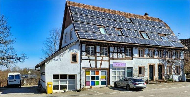 Mehrfamilienhaus nahe A81